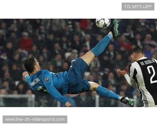 C 罗最新倒钩训练视频疯传！全网震呼：40 岁更强？